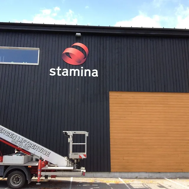Skiltmontasje for Stamina